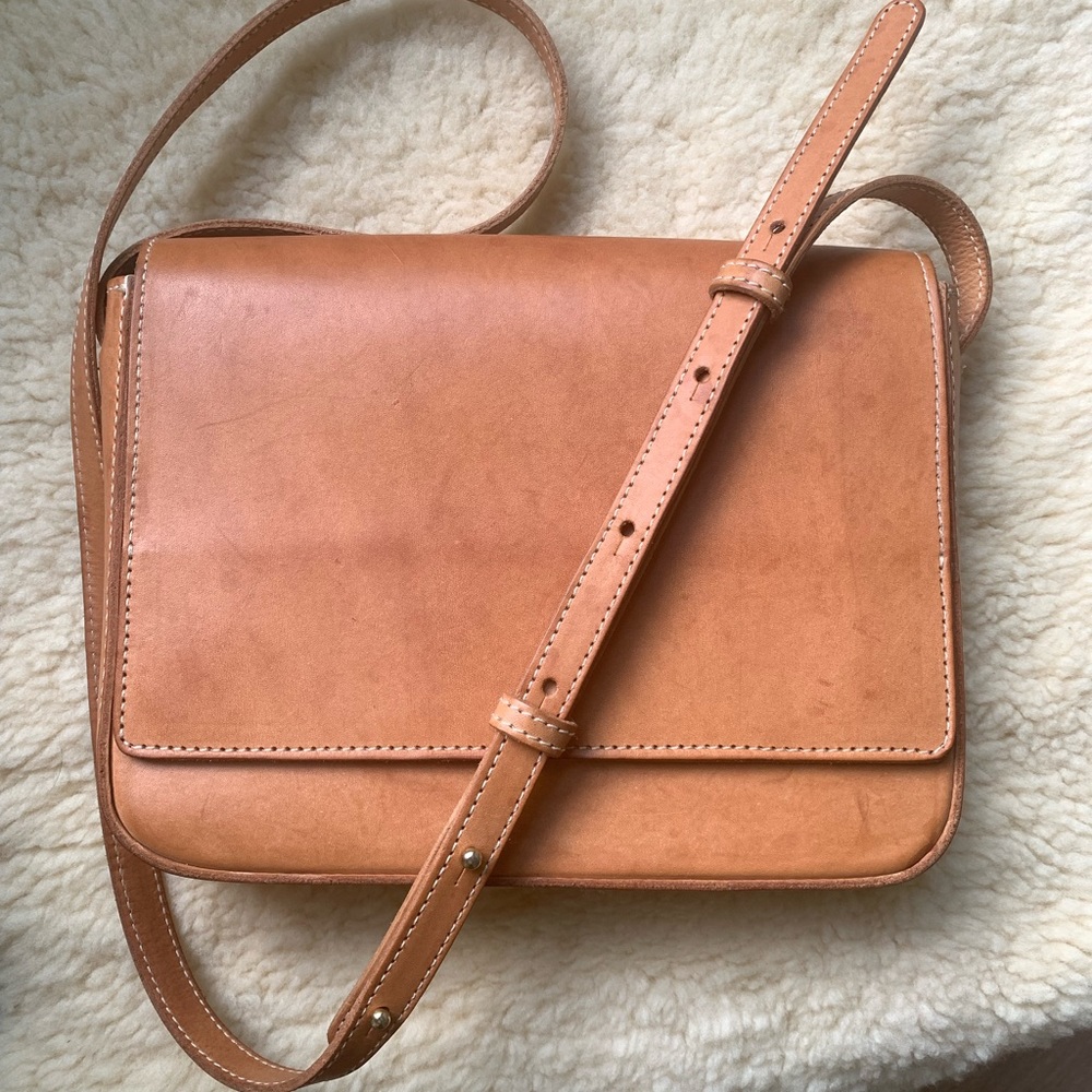 Nisolo Clara crossbody bag